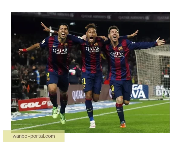 巴萨力克十人马竞七分领跑莱万绝杀拉什福德建功